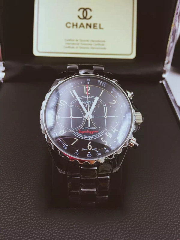 シャネル時計正面デザイン